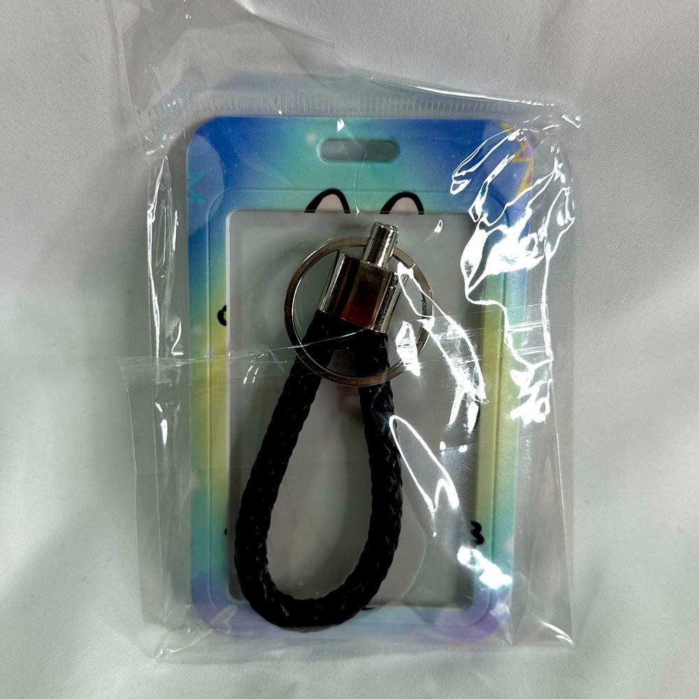 Labubu The Monsters LABUBU Green Yoga Badge ID Holder Wristlet & Key Chain - Picture 4 of 4